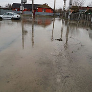 sulinasub ape cartierul prospect inundat in totalitate foto si video