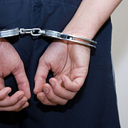 11 romani arestati in franta pentru furt de cabluri de cupru