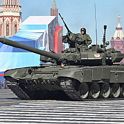 rusii au crescut bugetul pentru inarmare