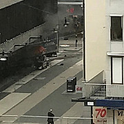 atac in suedia un camion a intrat intr-o multime de oameni