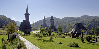 manastirea barsana din maramures dainuieste de 600 de ani
