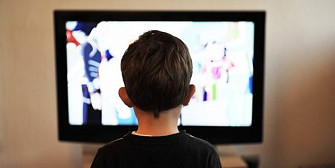 autismul light  o noua boala neurologica la copiii care privesc mai mult de o ora la televizor