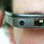 google a accelerat productia ochelarilor inteligenti glass