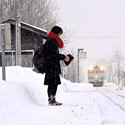 un tren circula zi de zi pentru un singur pasager pana la scoala si inapoi