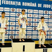 lucas chighvaria pe cea mai inalta treapta a podiumului la campionatul national de judo