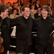 trei muzicieni romani concerteaza la chisinau