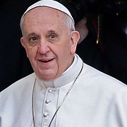 papa francisc invitat in romania