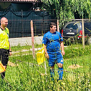 foto cepturacampioana care lupta cu falsurile din fotbalul prahovean fiul suspendat al antrenorului de la lacul turcului din nou pe teren