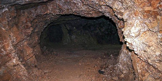mistere ale istoriei romanilor- tunelurile dacice