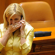 deputatii au votat elena udrea poate fi arestata din nou