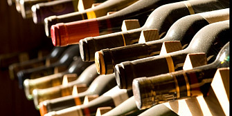 chinezii beau tot mai mult vin din romania