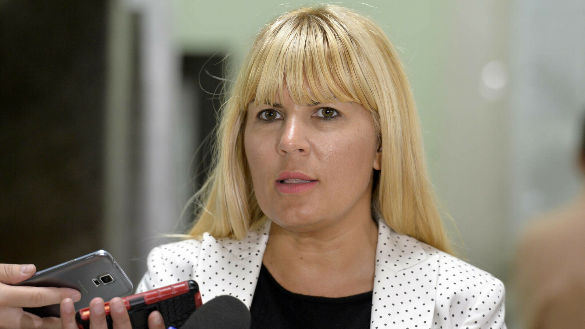 elena udrea intre spital si instanta