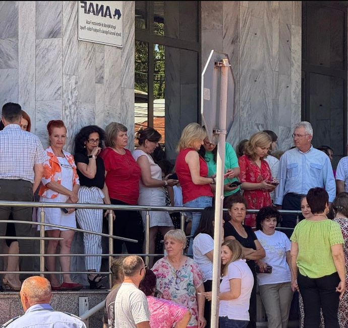 protest al angajatilor anaf la ploiesti
