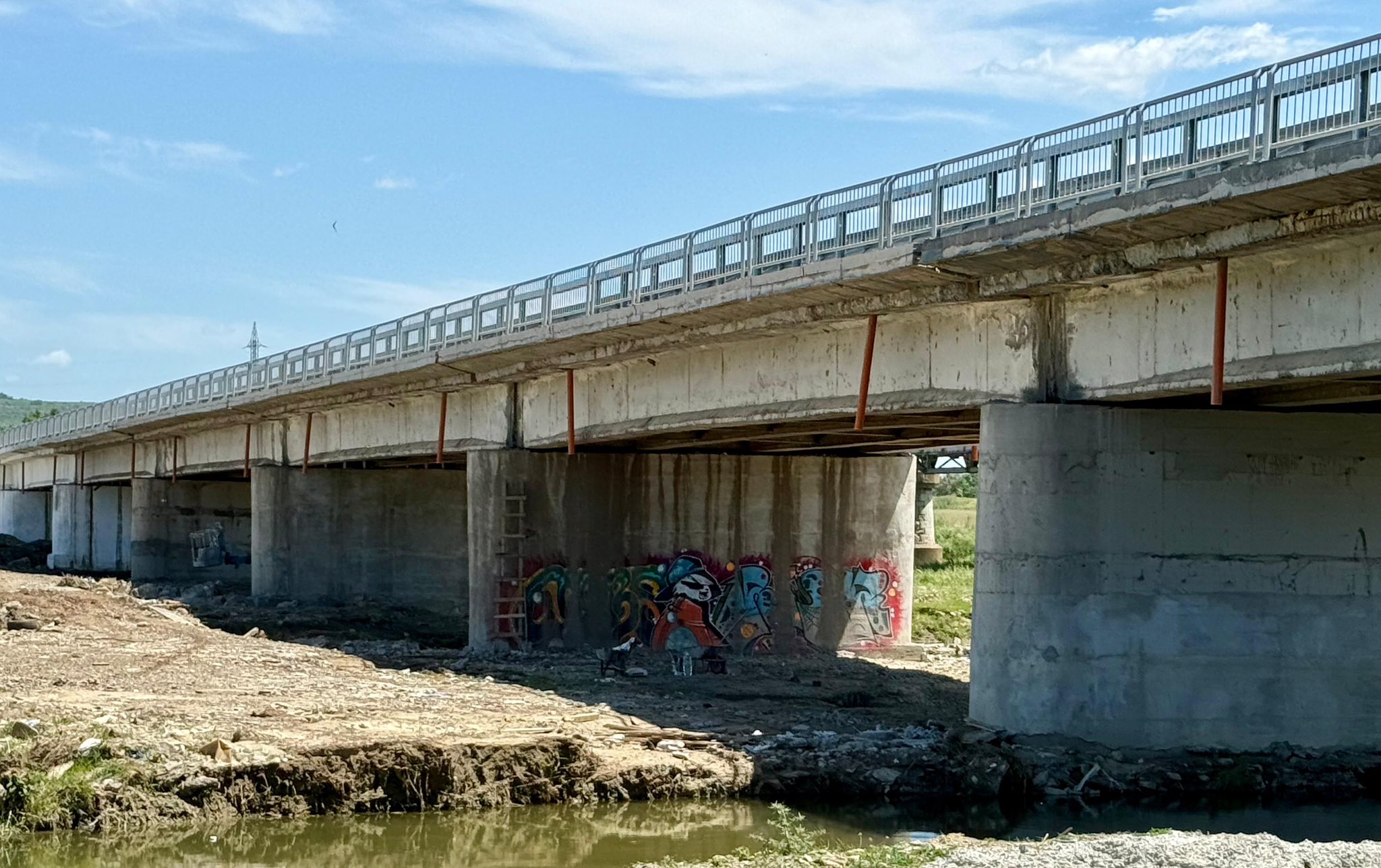 firma care repara podul de la blejoi prinsa pe picior gresit amenda pentru haosul din trafic