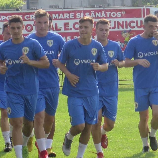 Elevii se întorc la şcoală mâine