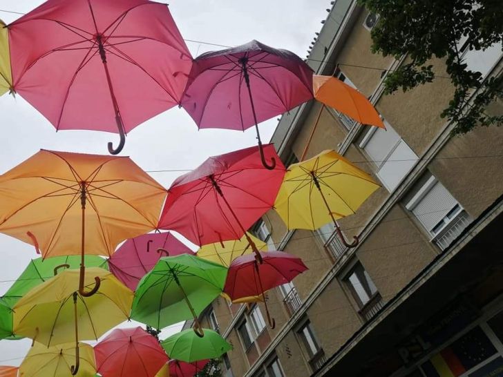 Îmbrățișează un maghiar și fă-ți poză!
