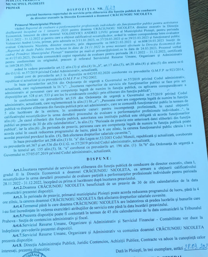 Un elev român a inventat un robot care rezolvă cubul Rubik