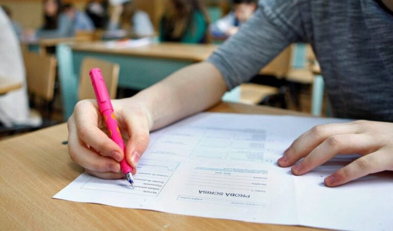 Începe Bacalaureatul 2025. Examenul maturității, cu cei mai puțini candidați din ultimele două decenii