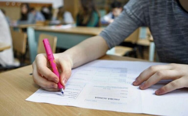 Oportunități de studii superioare pentru tinerii fără Bacalaureat