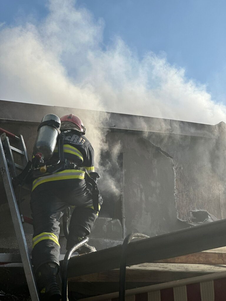 A fost emis mesaj Ro-Alert ín Ploiești din cauza unui incendiu