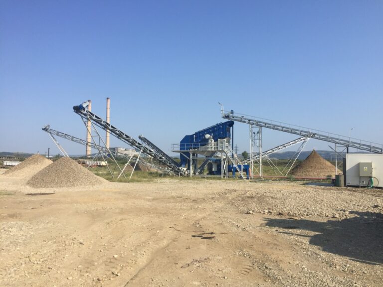 Balastierele din Prahova, luate la control de autorități