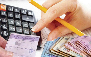 Profesorii trebuie să prezinte justificările cheltuielilor pentru primele didactice până pe 10 ianuarie