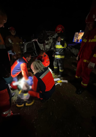 Un tânăr de 28 de ani și-a pierdut viața într-un accident rutier lângă propria casă, în Prahova