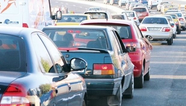 Aglomeraţie pe DN 1, în zona Posada şi în  Buşteni
