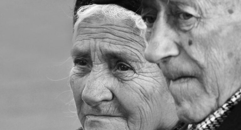 Grila de evaluare a nevoilor persoanelor vârstnice, modernizată după 24 de ani