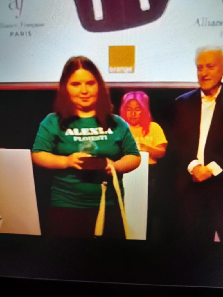 Studenta Alexia Isvoranu aduce prestigiu Universității Petrol-Gaze din Ploiești prin câștigarea unui concurs internațional