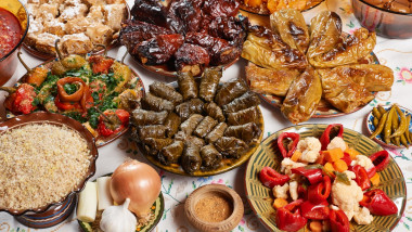 Prețurile alimentelor vor crește. Coșul de Crăciun ar putea fi cu 15-20% mai scump!