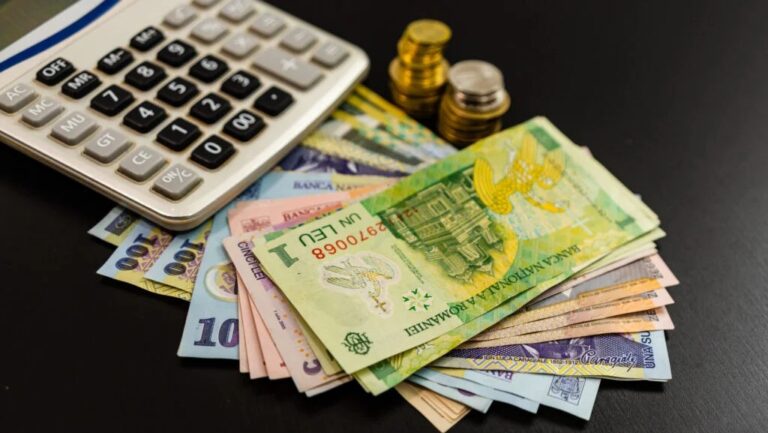 România adoptă legea salariului minim european pentru a sprijini veniturile lucrătorilor
