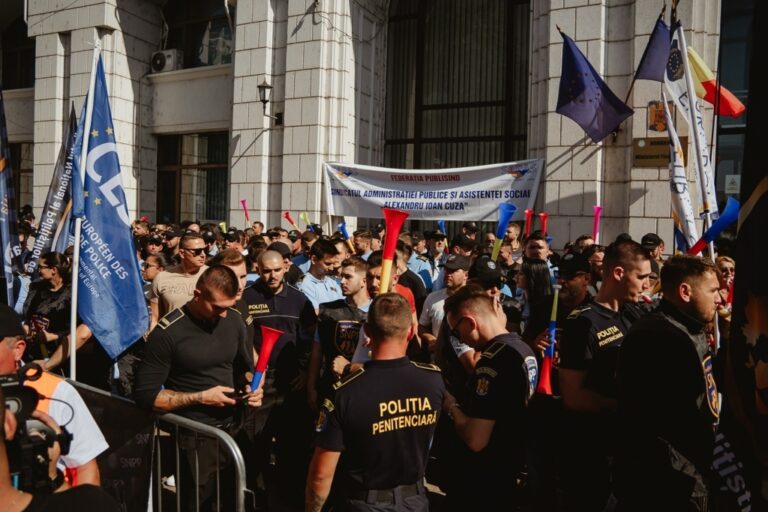 Polițiștii de Penitenciare protestează