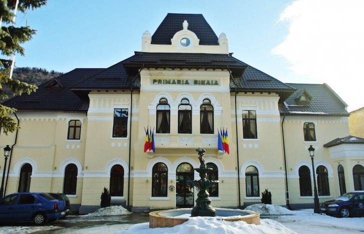 Sinaia, orasul cu care nu te poti plictisi! Protest împotriva abuzurilor din localitate!