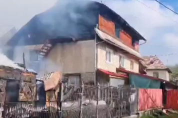 Incendiu într-o locuință din Ploiești