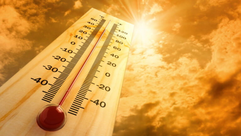 Temperaturi de aproape 40 de grade și nopți tropicale în jumătate de România