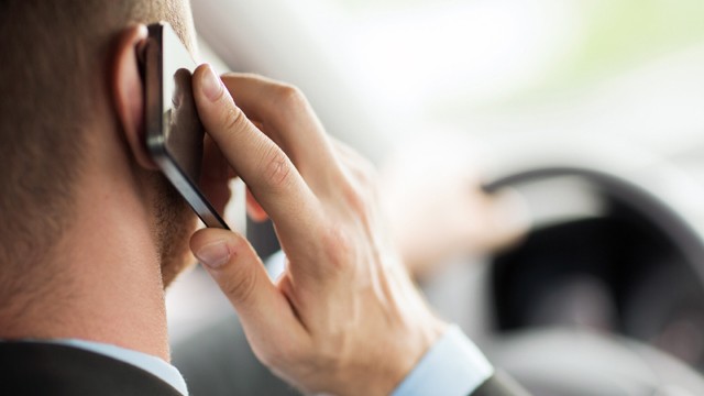 Țepele telefonice, lovite în plin! Apelurile false „din partea băncii” sau „de la Poliție” sunt acum blocate automat