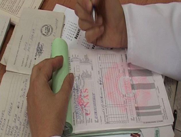 Pacienții cu boli cronice scapă de biletul de trimitere! Pot merge direct la specialist