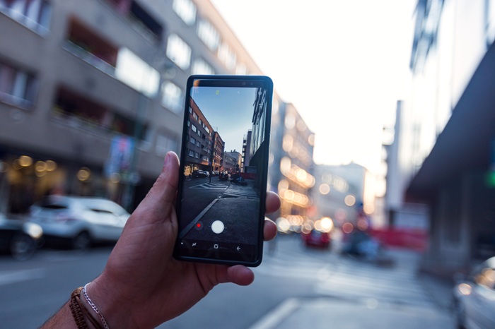 4 telefoane potrivite pentru fotografi amatori