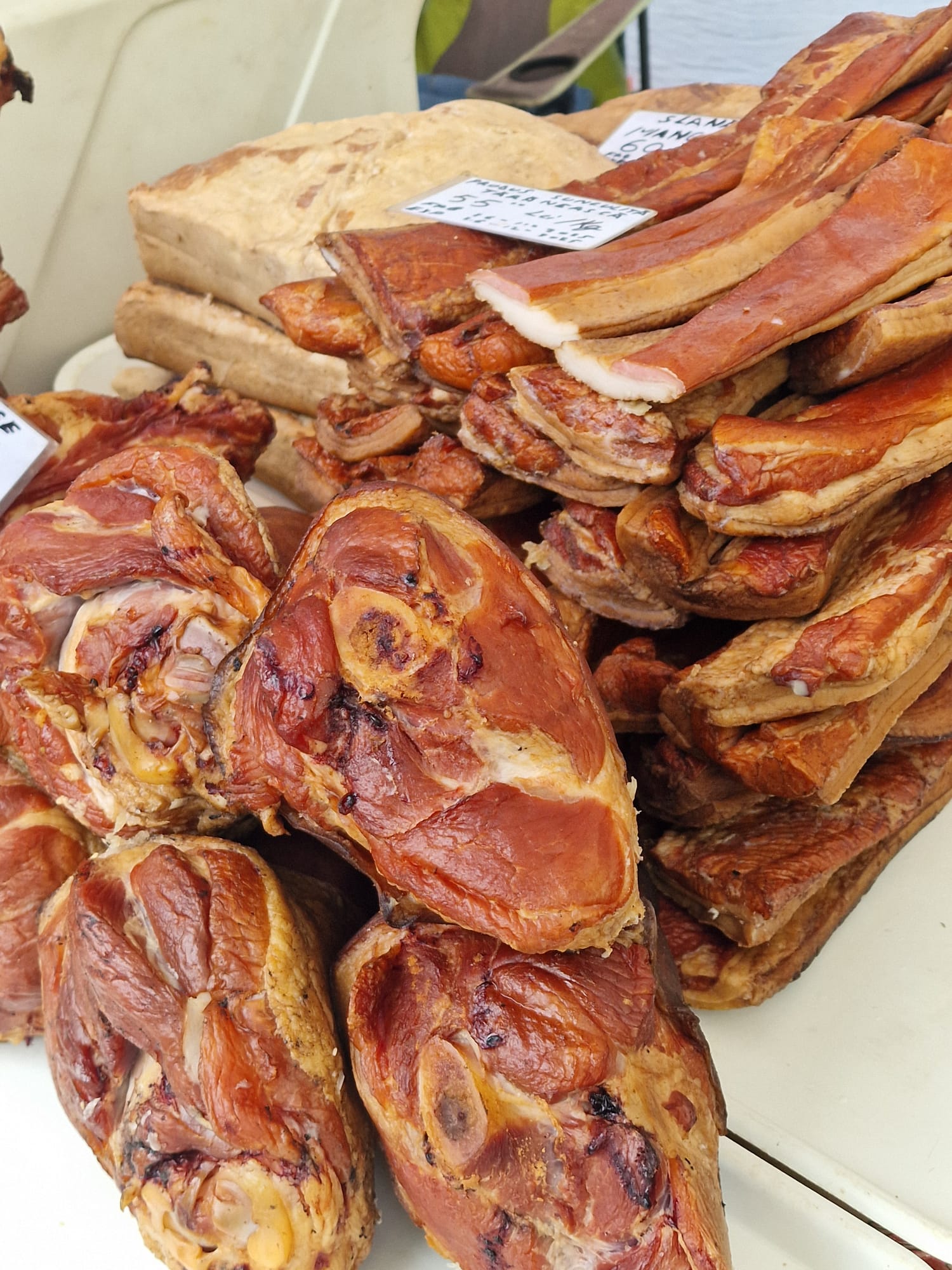 Happy Market te asteapta la Sinaia până pe 1 decembrie