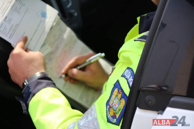 Peste 1000 de sancţiuni aplicate de poliţiştii prahoveni bicicliştilor şi pietonilor, doar în luna octombrie