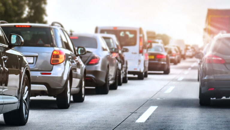 Trafic infernal din cauza lucrărilor de pe DN1, la Movila Vulpii