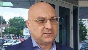 Prefectul Daniel Nicodim îi asigură pe ploieşteni că nu vor plăti mai mult pentru căldura din apartamente
